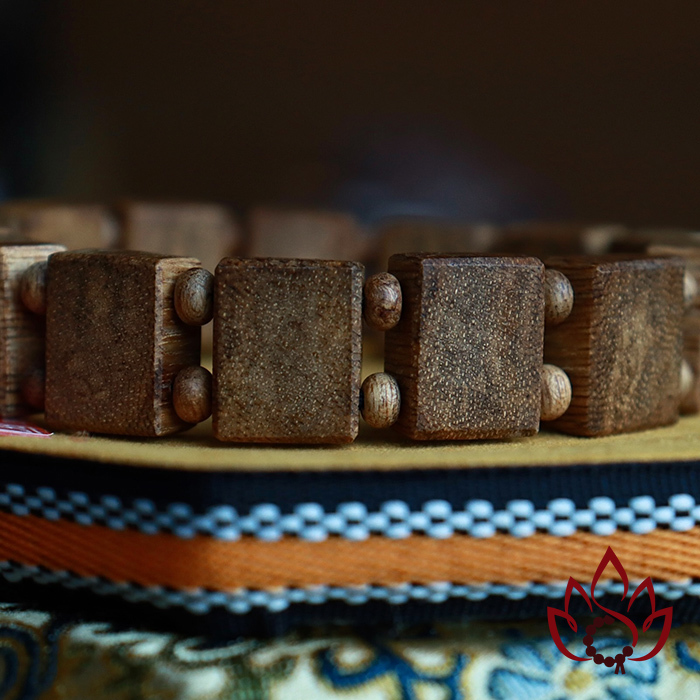 Vòng Trầm Hương Hạt Lách | Trầm Tốc Kiến Tự Nhiên Lâu Năm